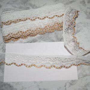 FLAT LACE #1462 - White Floral Gold Trim Mesh Scallop Edge 5 yds 1" wide